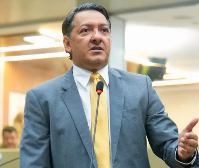 ALEAM aprova projeto de Felipe Souza que autoriza mulheres a portar armas de eletrochoque para defesa pessoal