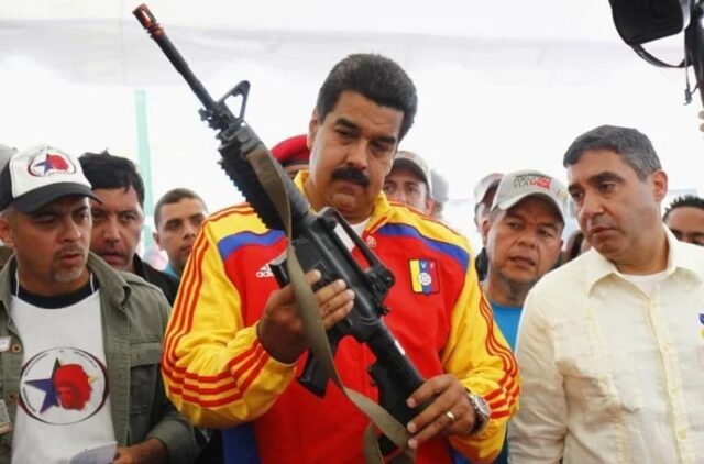 Maduro convoca milicianos para quartéis em mobilização nacional na Venezuela