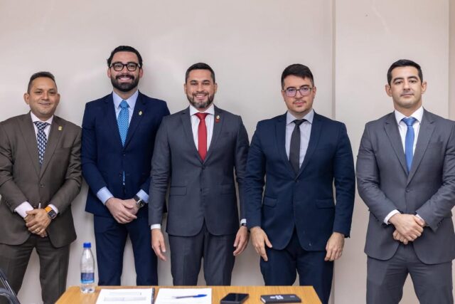Rodinei Ramos participa de reunião da COMDEC e reforça parceria com Procon Manaus