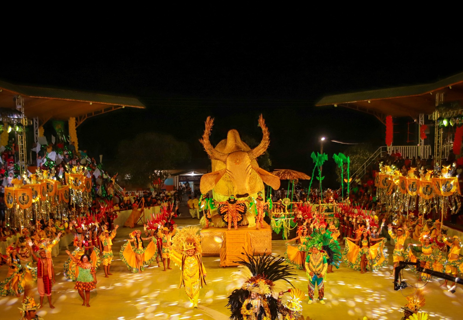 20º Festival do Mocambo em Parintins encerra com grandioso espetáculo cultural