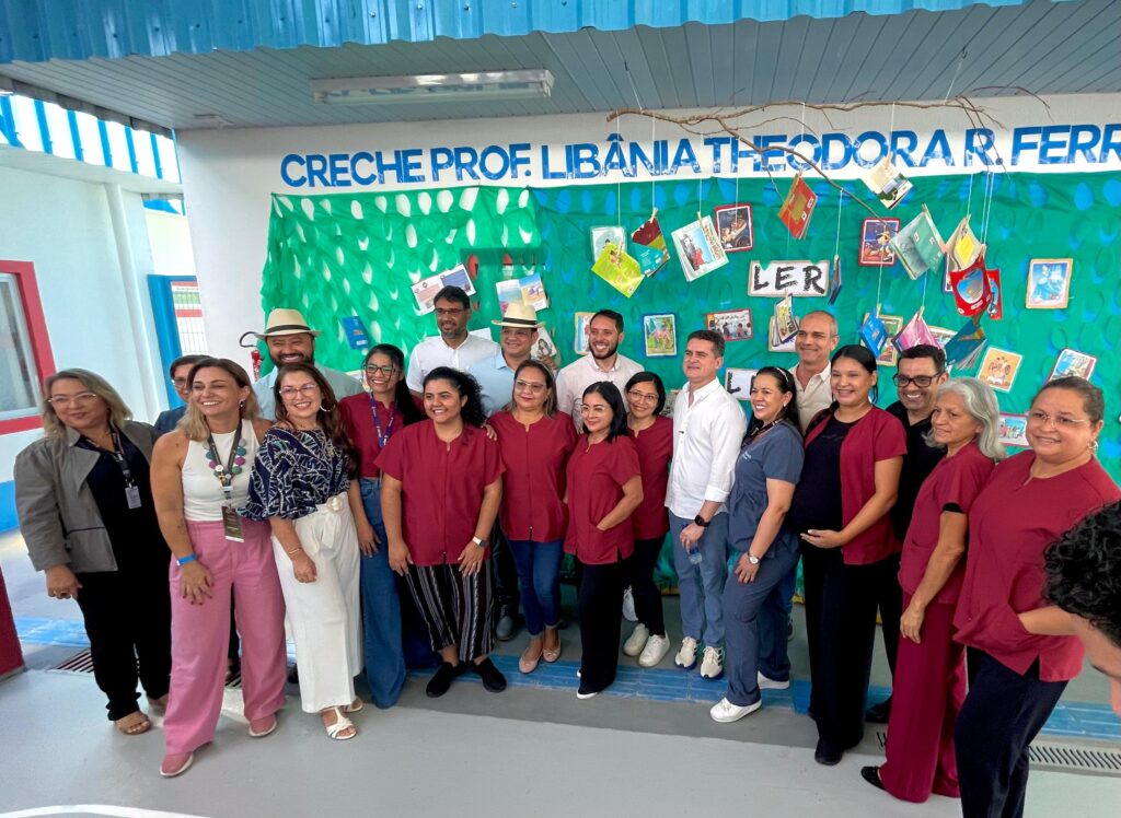 Manaus recebe delegação internacional para conhecer modelo de merenda escolar da rede municipal