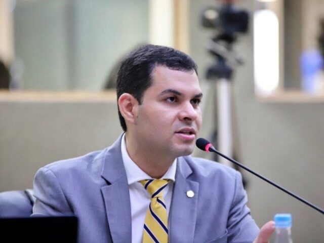 Saullo Vianna não descarta ser vice de Omar Aziz em 2026, mas foca na reeleição para a Câmara