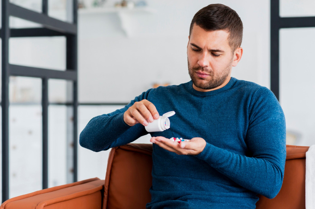 Tadalafila: saiba os riscos do medicamento para disfunção erétil em jovens