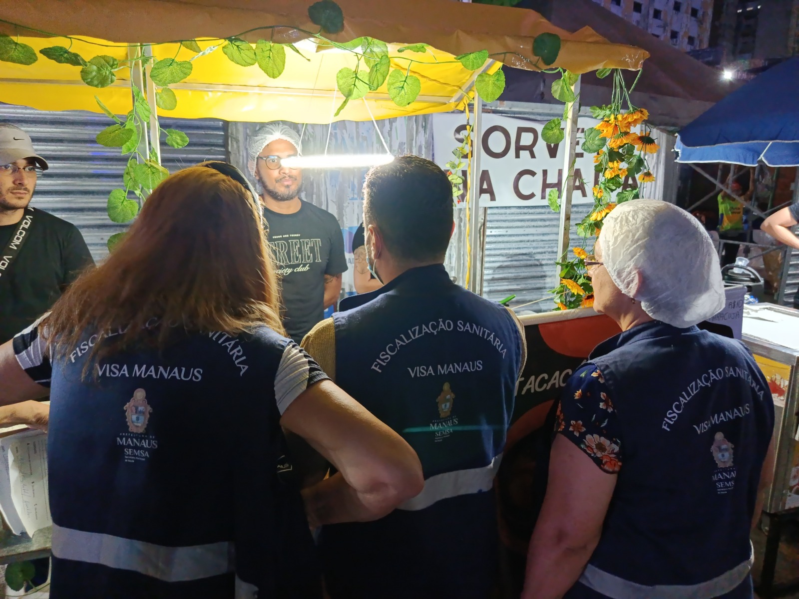 Visa Manaus monitora segurança sanitária em 71 pontos de comidas e bebidas do festival ‘#SouManaus Passo a Paço 2025’
