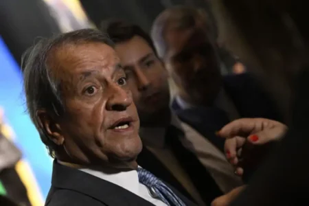 Moraes determina reabertura de inquérito e STF volta a investigar Valdemar Costa Neto, presidente do PL