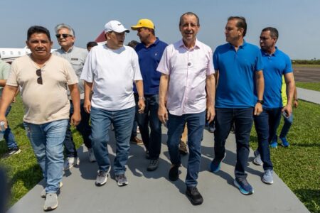 Omar Aziz destaca avanço de obras em Parintins e reforça parceria pelo desenvolvimento do interior do Amazonas