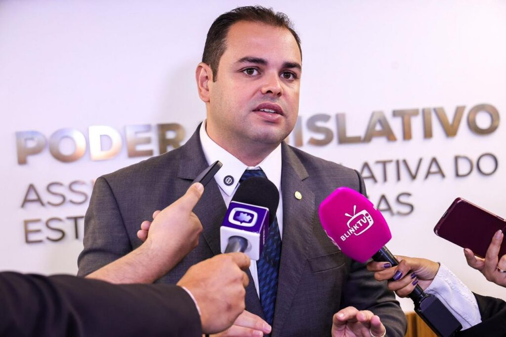 Concurso da Aleam tem prazo de inscrição prorrogado até 16 de outubro, confirma Roberto Cidade