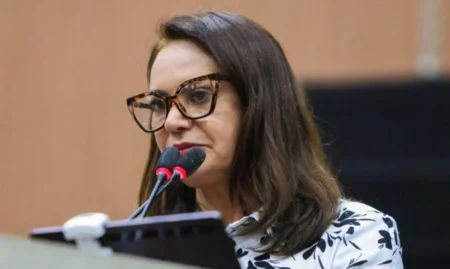Professora Jacqueline se despede da Câmara de Manaus e assume mandato na Assembleia Legislativa do Amazonas