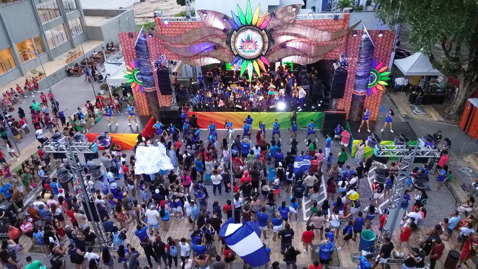 Boizinho Manaus’ encerra com sucesso a Feirinha do Tururi no mirante Lúcia Almeida e emociona o público com tradição e alegria