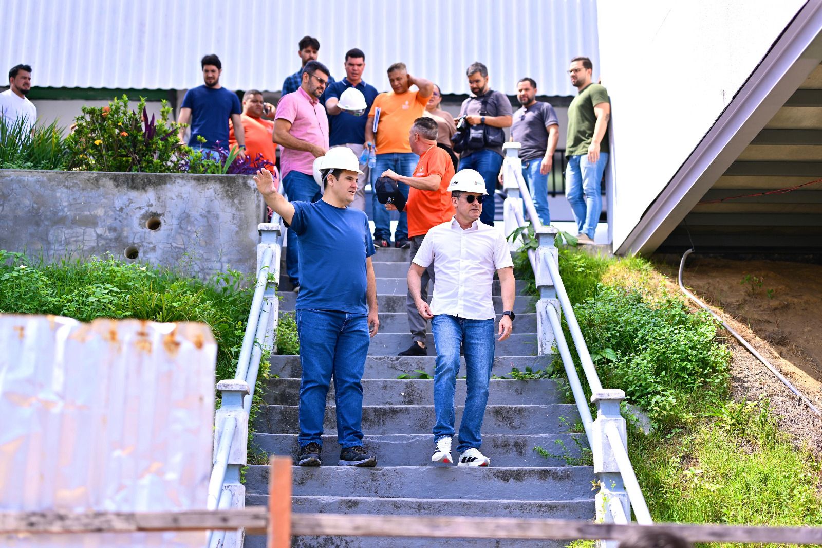 David Almeida mobiliza secretarias para operação emergencial de drenagem e limpeza em Manaus diante de chuvas antecipadas