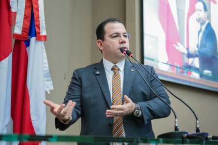 Wilker Barreto cobra apuração rigorosa após operação revelar esquema de corrupção na Saúde do Amazonas