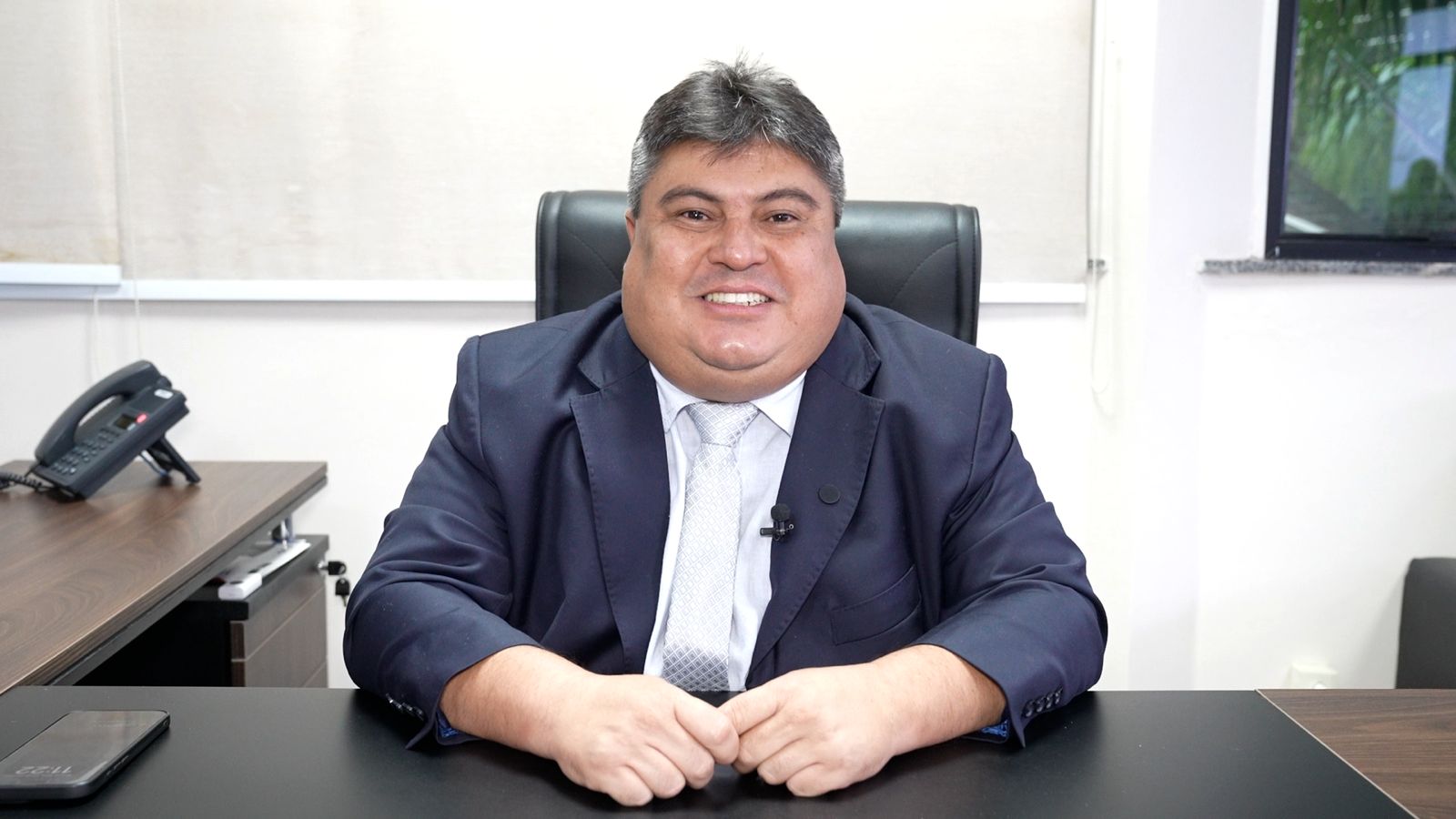 Presidente David Reis anuncia 'abono natalino' para servidores da Câmara Municipal de Manaus