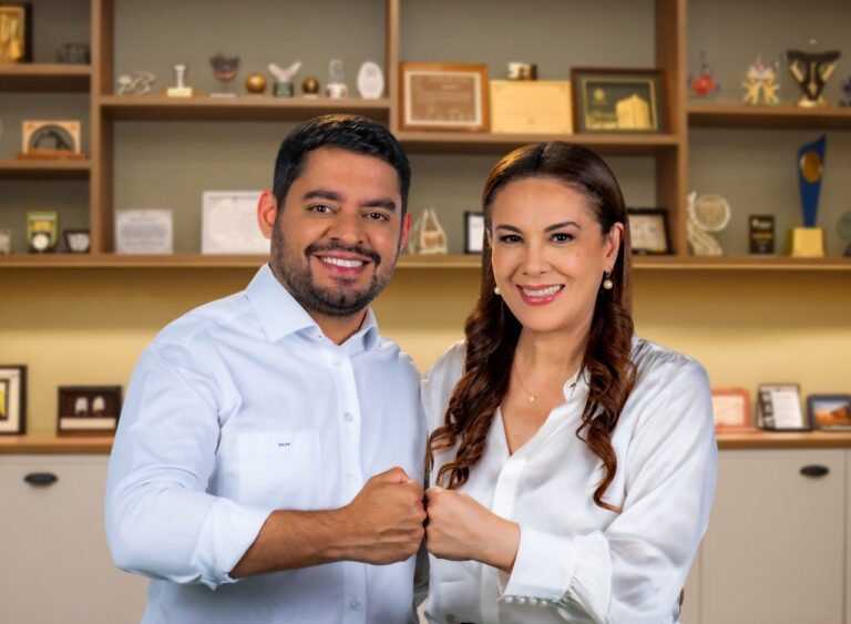 André Zogahib e Katia Couceiro lançam oficialmente Chapa 19 para reeleição na UEA André Zogahib e Katia Couceiro lançam oficialmente Chapa 19 para reeleição na UEA