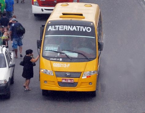 Prefeitura de Manaus apresenta protótipo de veículo para novo sistema de transporte complementar