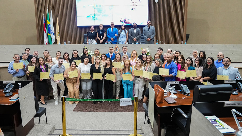Rosivaldo Cordovil homenageia profissionais de odontologia pela passagem do Dia do Dentista