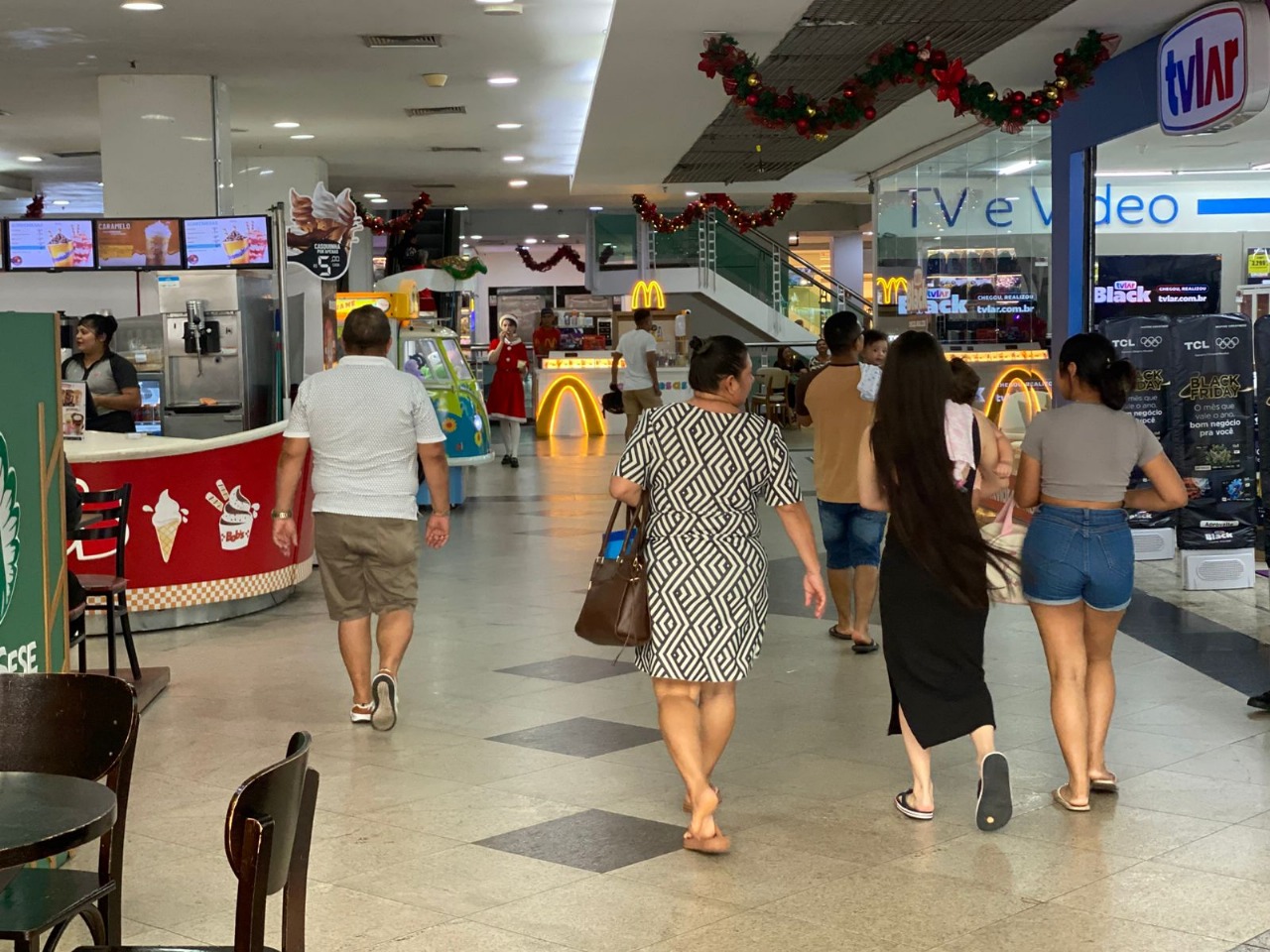 Black Friday oferece até 75% de desconto e impulsiona início das compras de Natal