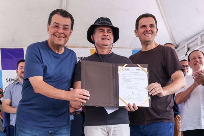 Com recursos viabilizados por Eduardo Braga, inicia o recapeamento de 141 ruas na zona Norte de Manaus