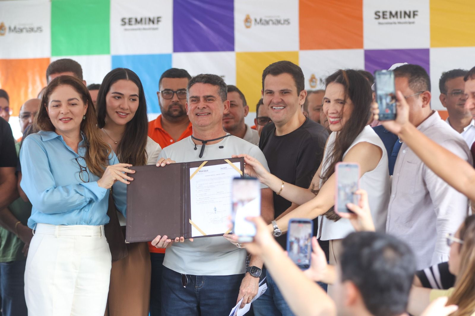 David Almeida assina ordem de serviço e inicia obra do complexo viário “Passarão”, solução para maior gargalo da zona Oeste