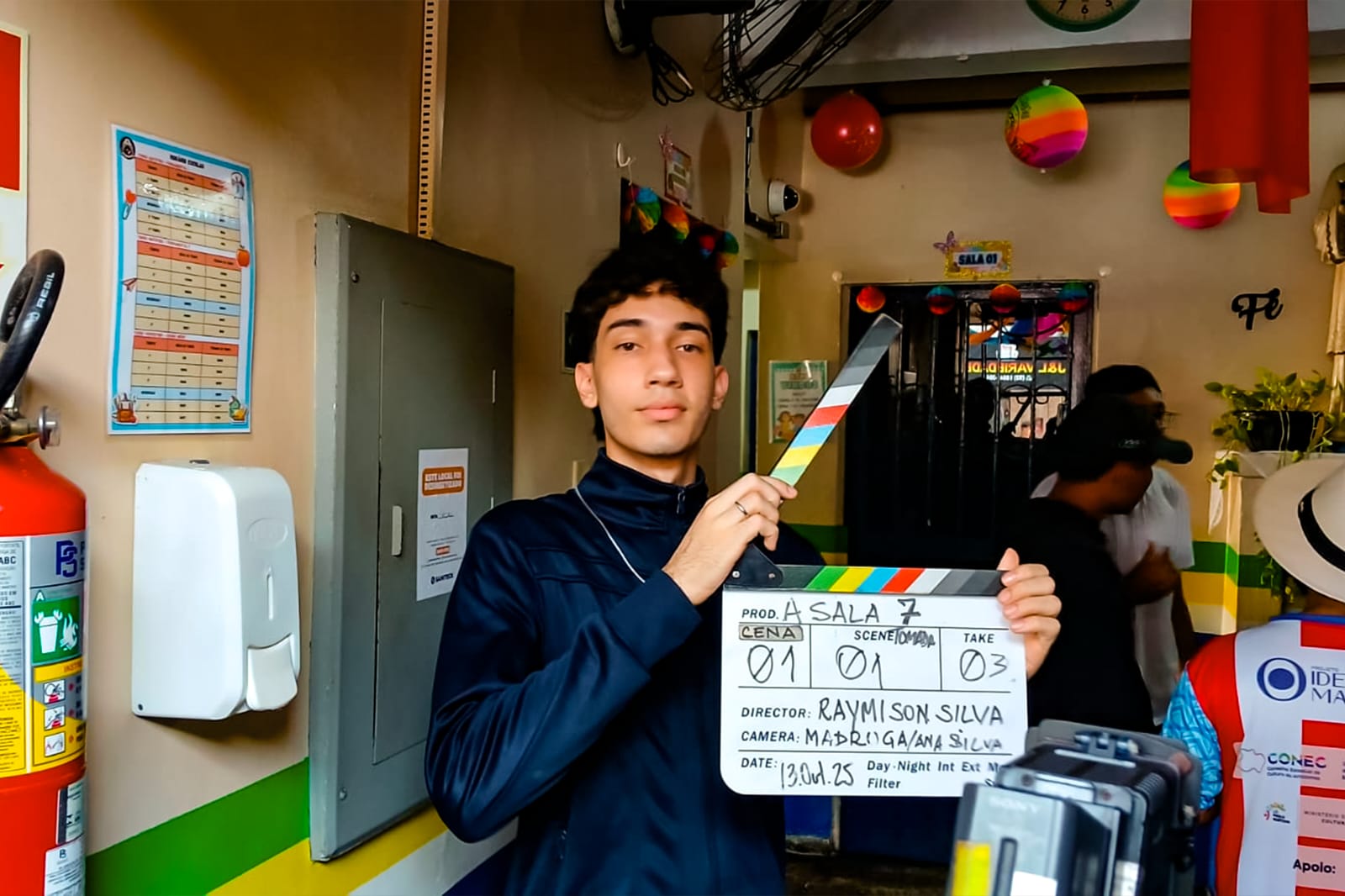 Luz, câmera, educação: sala de aula vira set de filmagem