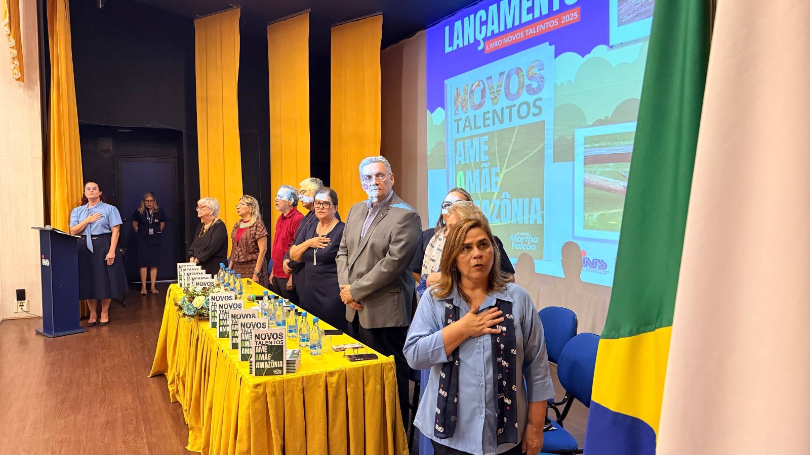 Colégio Martha Falcão celebra 25 anos do projeto “Novos Talentos” e homenageia in memorian o Dr. Adalberto Carim, o Magistrado da Alma Verde.