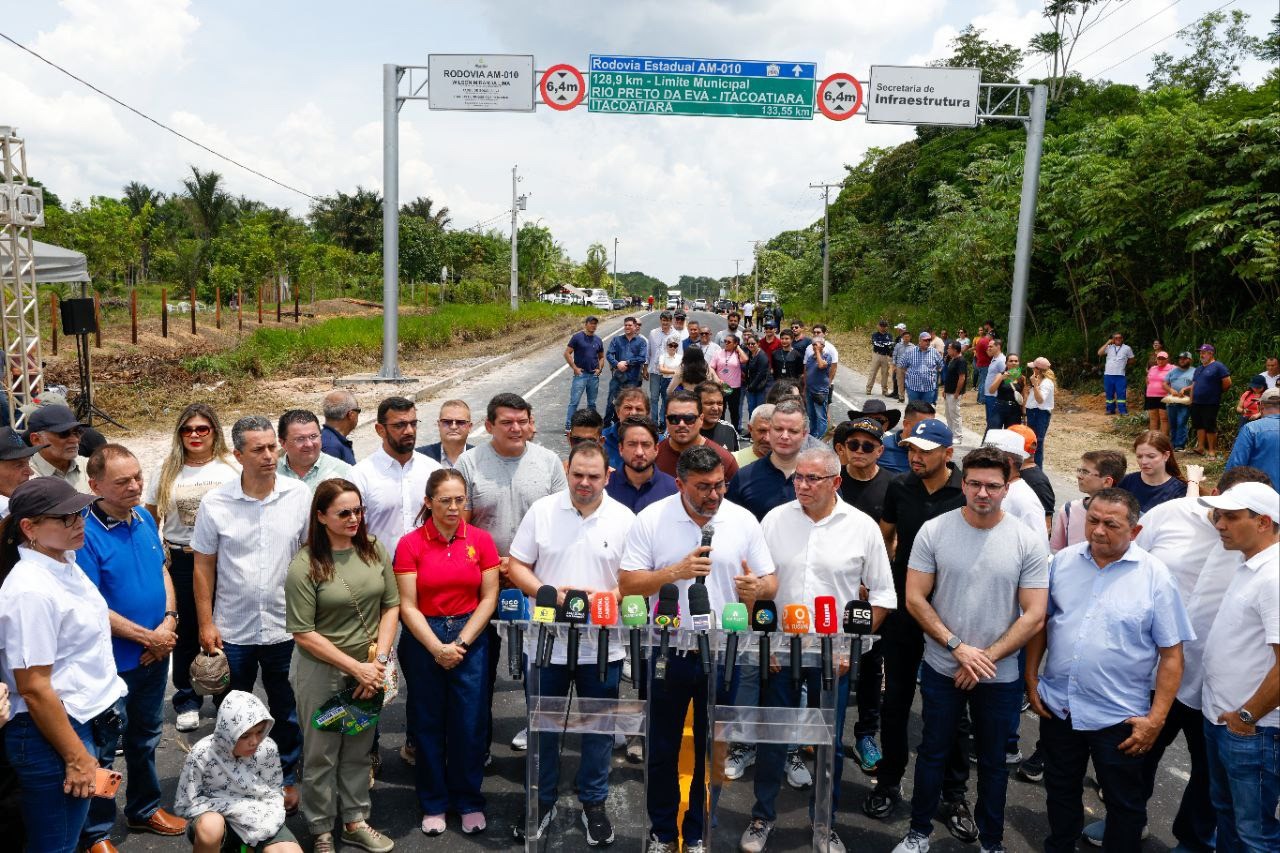 Wilson Lima entrega 142 km reconstruídos da AM-010 e inaugura maior obra viária do Amazonas em 40 anos