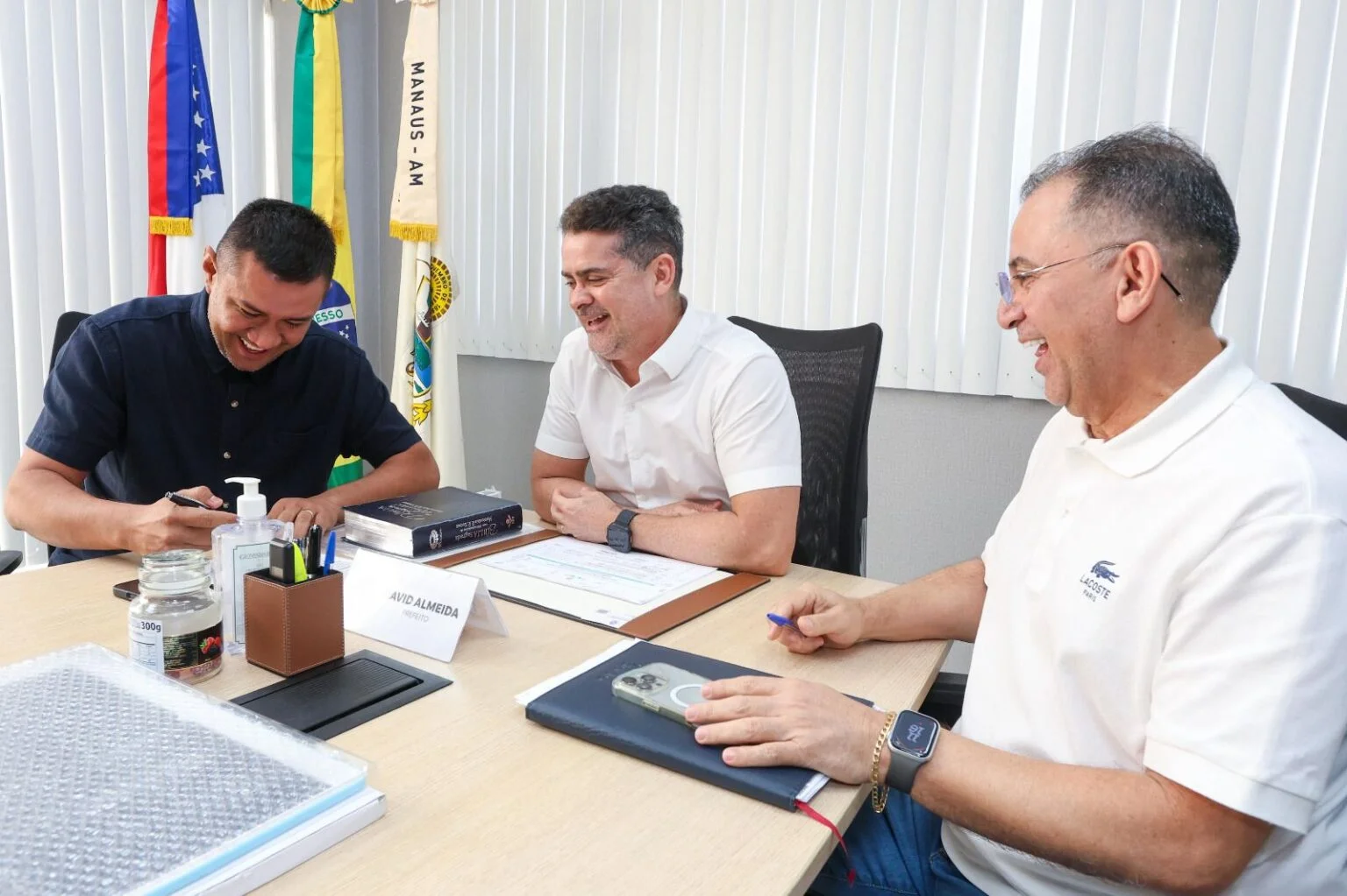 Prefeito David Almeida anuncia edital de concurso da Semmas com 30 vagas Prefeito David Almeida anuncia edital de concurso da Semmas com 30 vagas