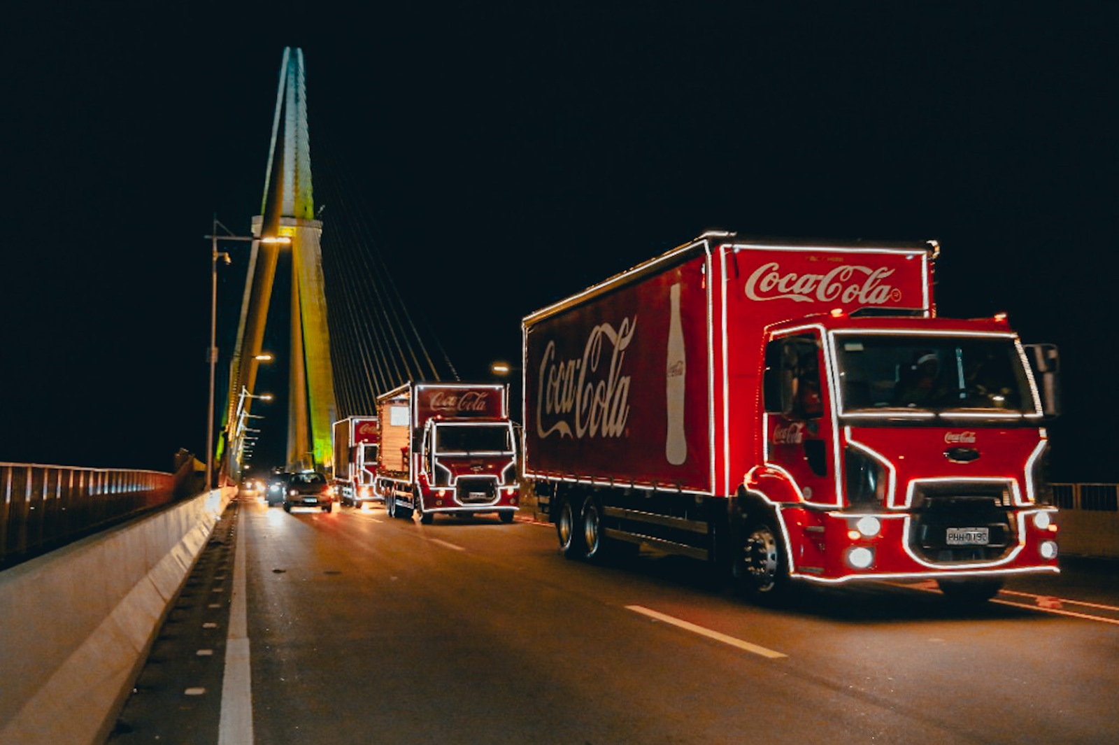 Caravana da Solar Coca-Cola leva a magia do Natal para quatro cidades do Amazonas