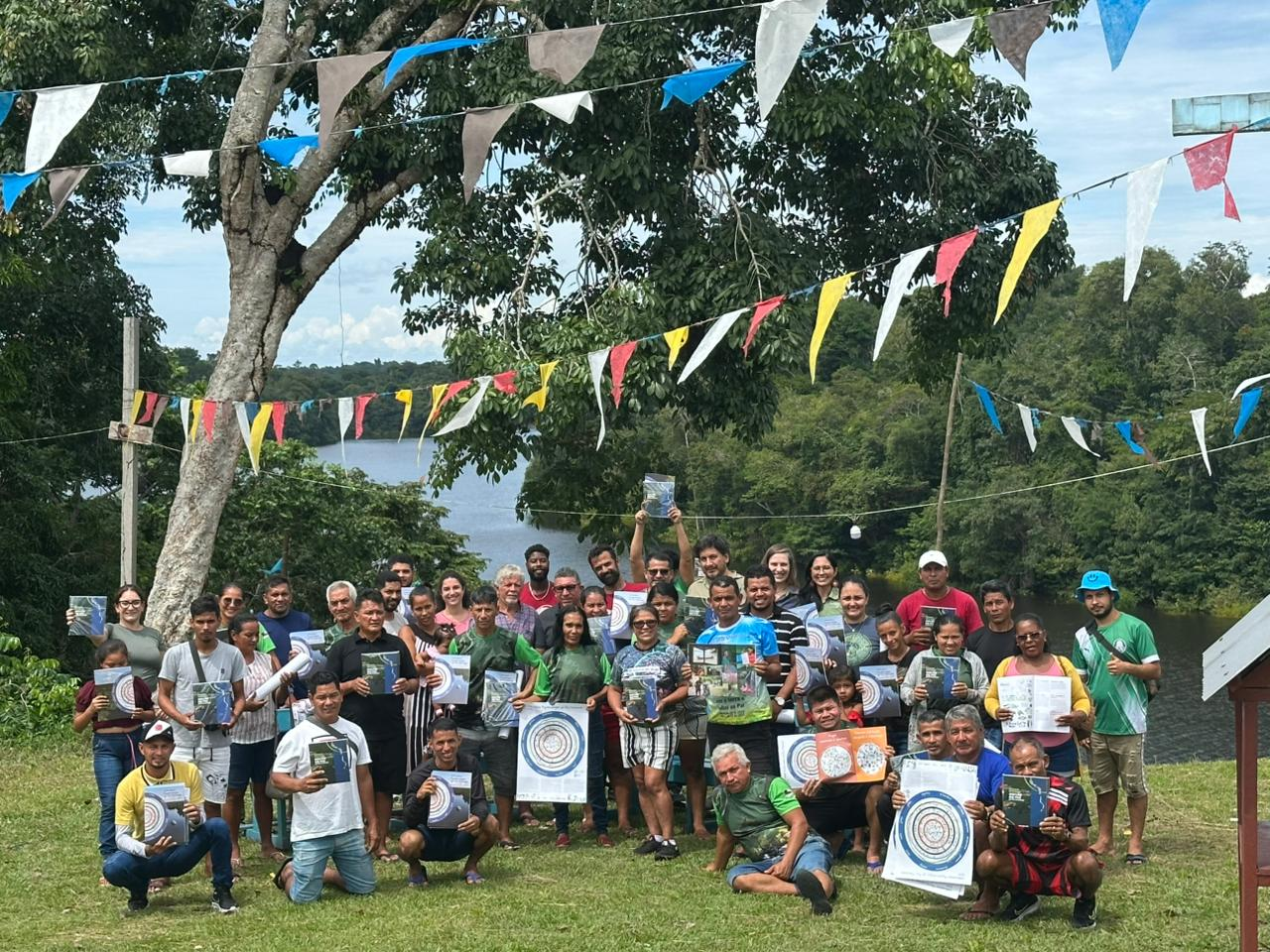 Comunidades do Rio Manicoré lançam plano que vai orientar o futuro do primeiro Território de Uso Comum do Amazonas  