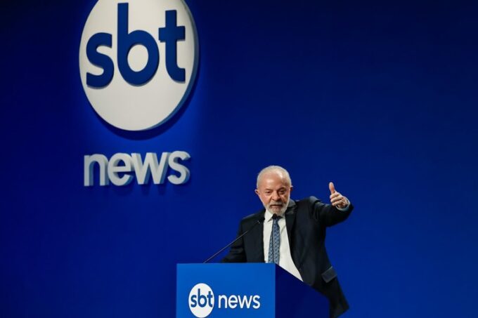 Em entrevista ao SBT News, Lula destaca avanços sociais e econômicos