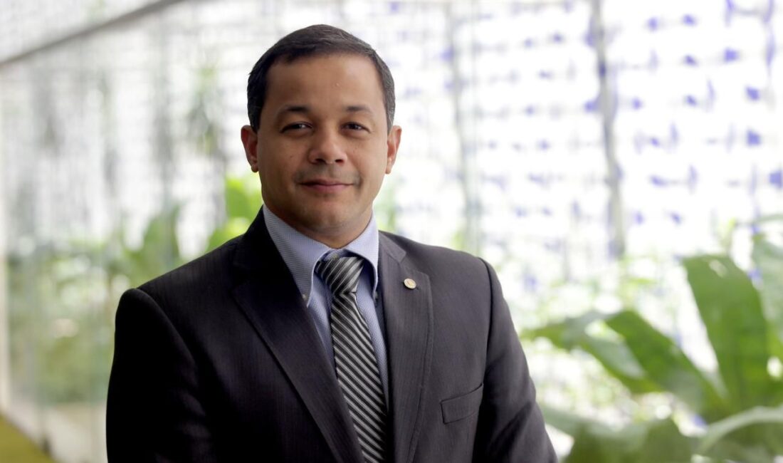 Delegado Pablo conquista primeiro lugar no doutorado em Direito Ambiental da UEA e registra maior nota da história do programa