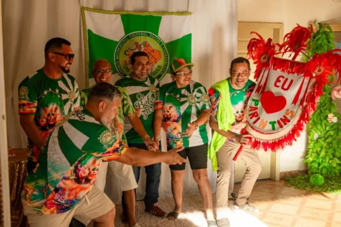 Bloco Os Belezuras homenageia empresário Amílcar Bentes no Carnailha 2026