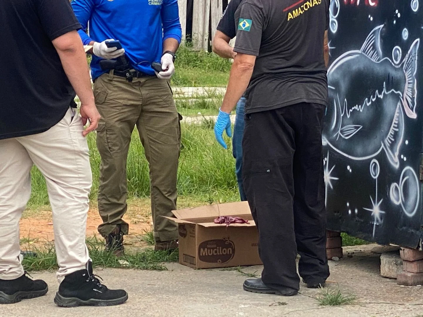 Caixa com feto é encontrada em praça na zona Sul de Manaus