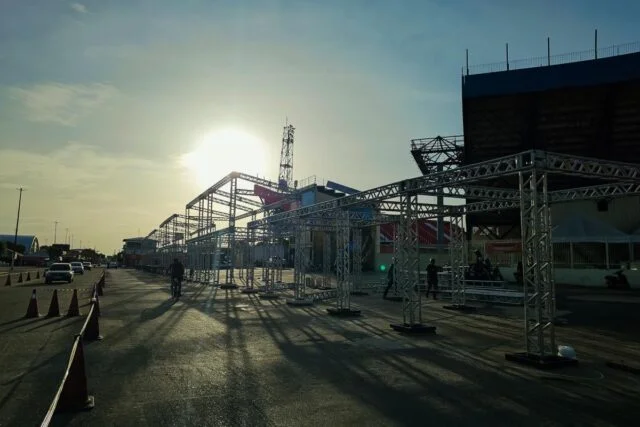 Parintins inicia montagem do Circuito Carnailha 2026 com ampliação de camarotes