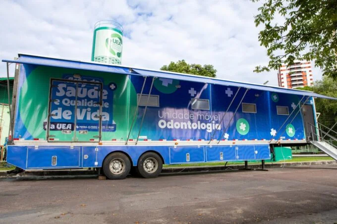 UEA oferece atendimentos odontológicos a servidores e familiares em Manaus