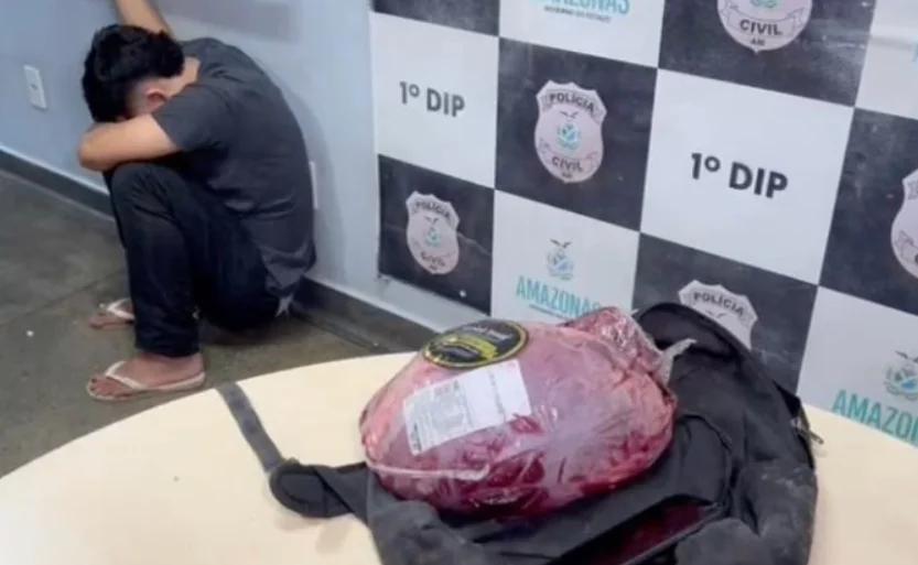Homem é detido após furtar carnes em duas unidades do supermercado, na Zona Sul de Manaus