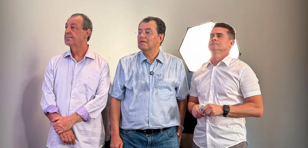 Políticos do Amazonas lamentam morte de David Benedito e prestam apoio a David Almeida