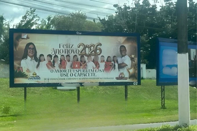 MP recomenda retirada de outdoors com promoção pessoal da prefeita Valciléia Maciel em Manacapuru