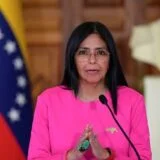 Trump afirma que Delcy Rodríguez assumiu interinamente e vai colaborar com os Estados Unidos