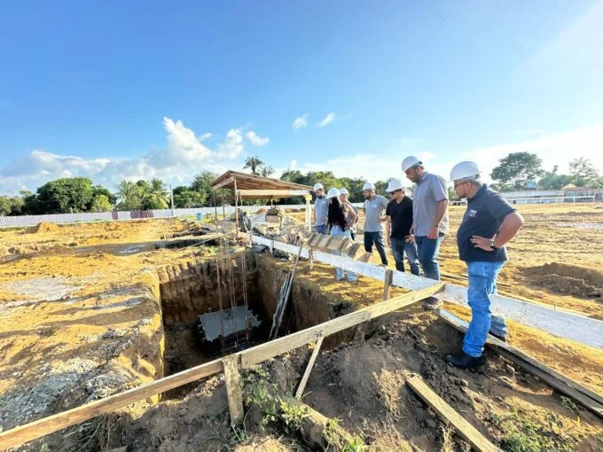 Prefeitura de Parintins acompanha fase inicial das obras da nova Maternidade