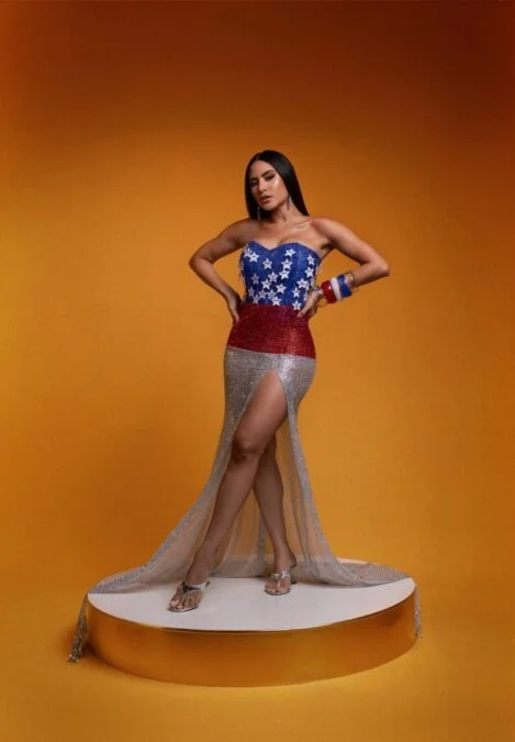 Isabelle Nogueira é homenageada em escola de samba de Manaus