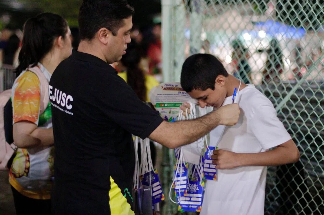 Crianças menores de 12 anos estão proibidas em blocos e bandas carnavalescas no Amazonas