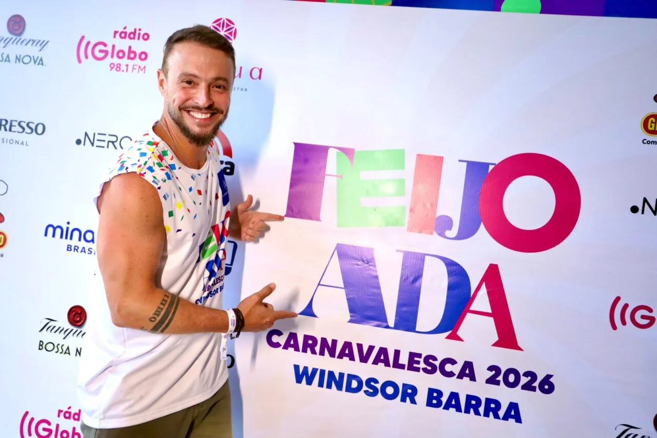 Diogo Nogueira agita a tradicional Feijoada Carnavalesca da Rede Windsor Hoteis na Barra da Tijuca, no Rio de Janeiro - Portal Remador
