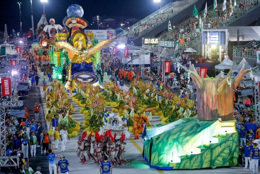 Desfiles do Grupo Especial encantam o público no Sambódromo de Manaus
