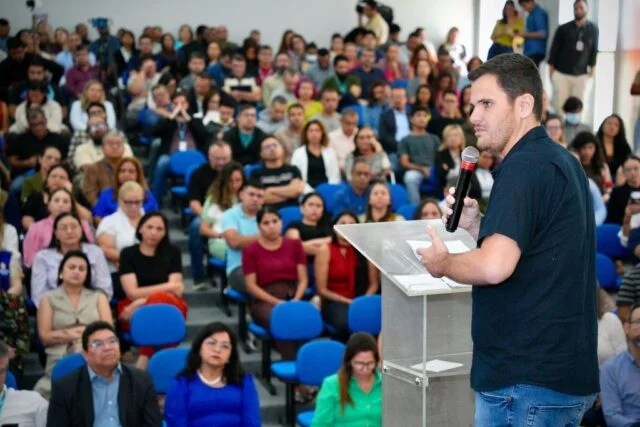 Plataforma digital permite que moradores de Manaus escolham prioridades de investimento; as cinco propostas mais votadas serão incluídas obrigatoriamente na Lei Orçamentária.