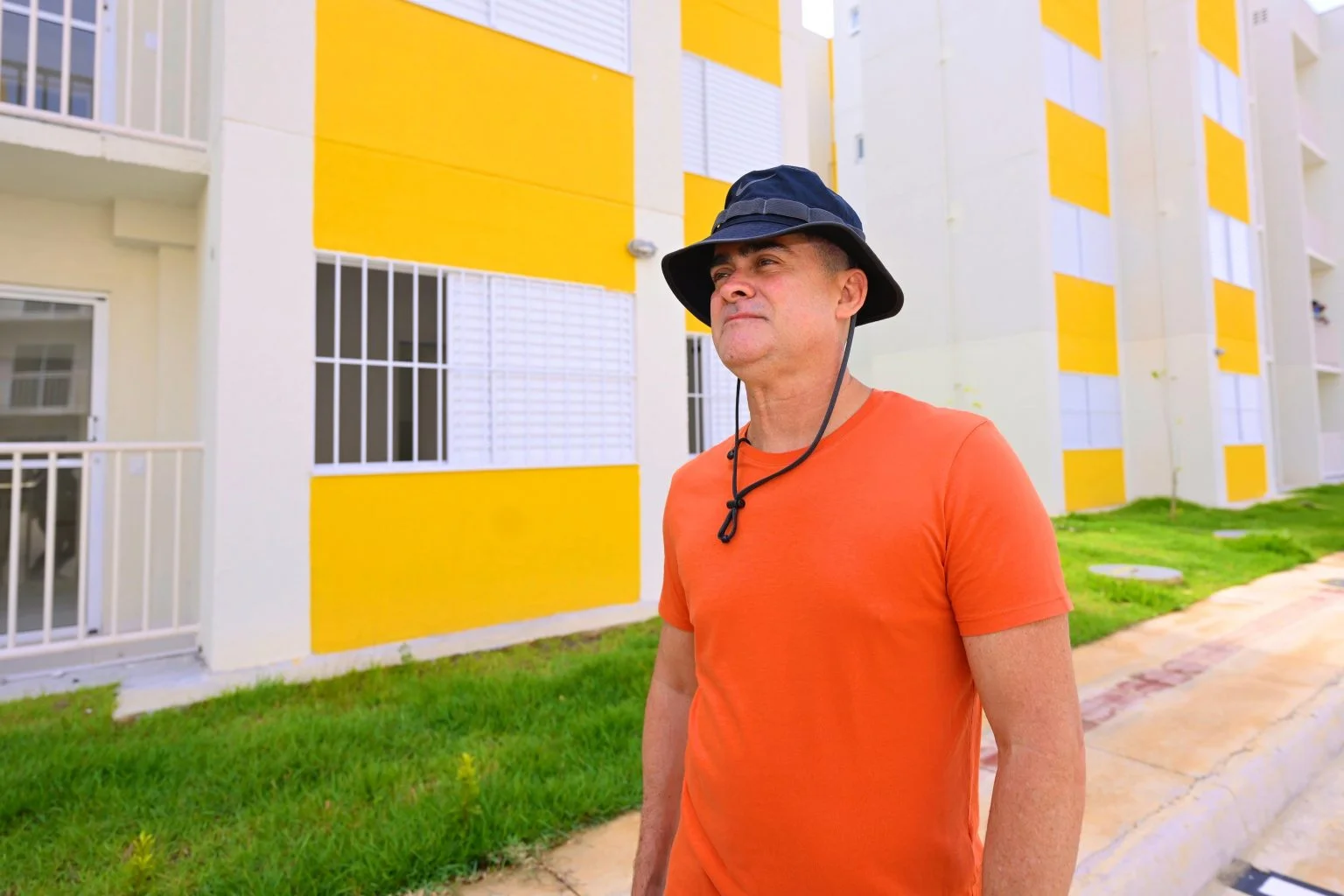 David Almeida vistoria novos conjuntos do 'Minha Casa, Minha Vida' que serão entregues mobiliados em Manaus - Portal Remador