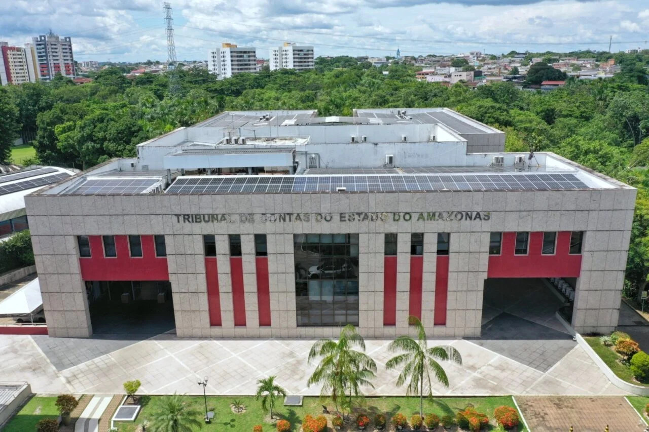 TCE-AM intensifica fiscalização de recursos para o Carnaval de Manaus e expede certidões para escolas de samba - Portal Remador