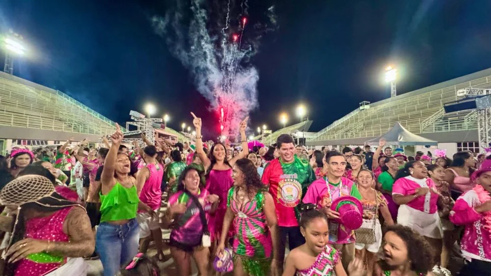 Veja como foi o último ensaio da Vitória Régia antes do desfile oficial em Manaus