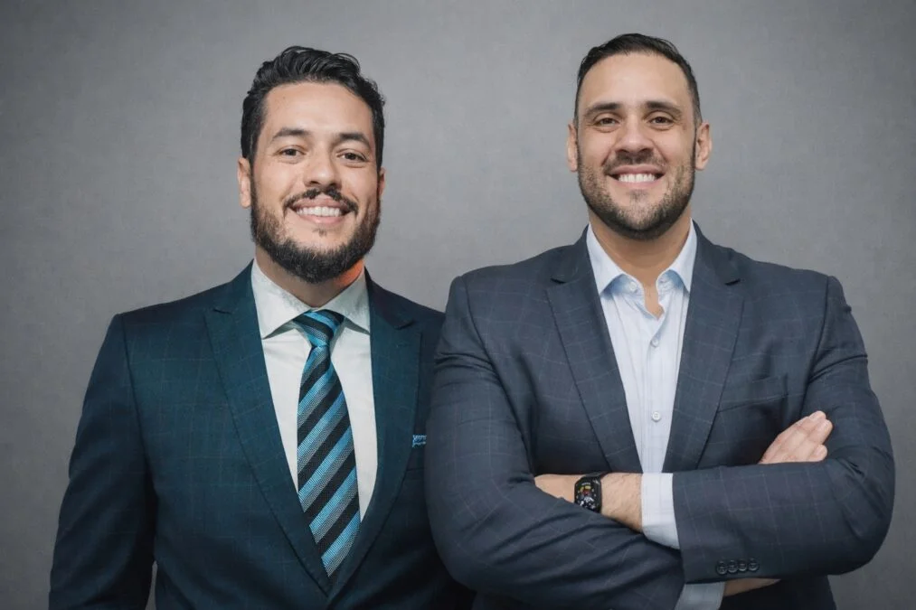 Lula abre o domingo do Carnaval com enredo político e leva a disputa eleitoral para a avenida