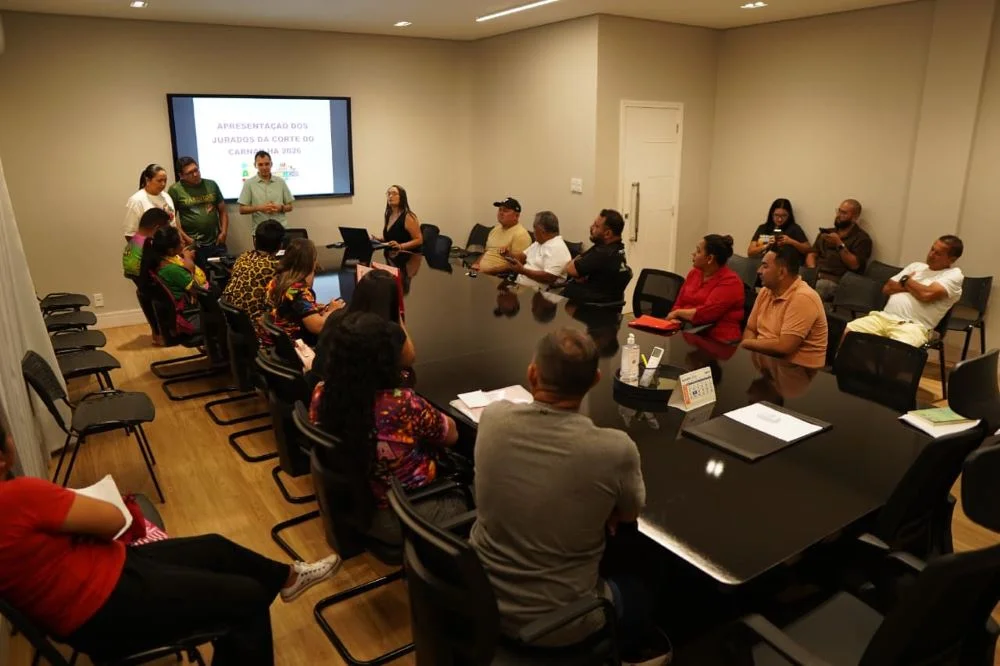Prefeitura apresenta jurados da Corte do Carnailha 2026 e amplia transparência em Parintins