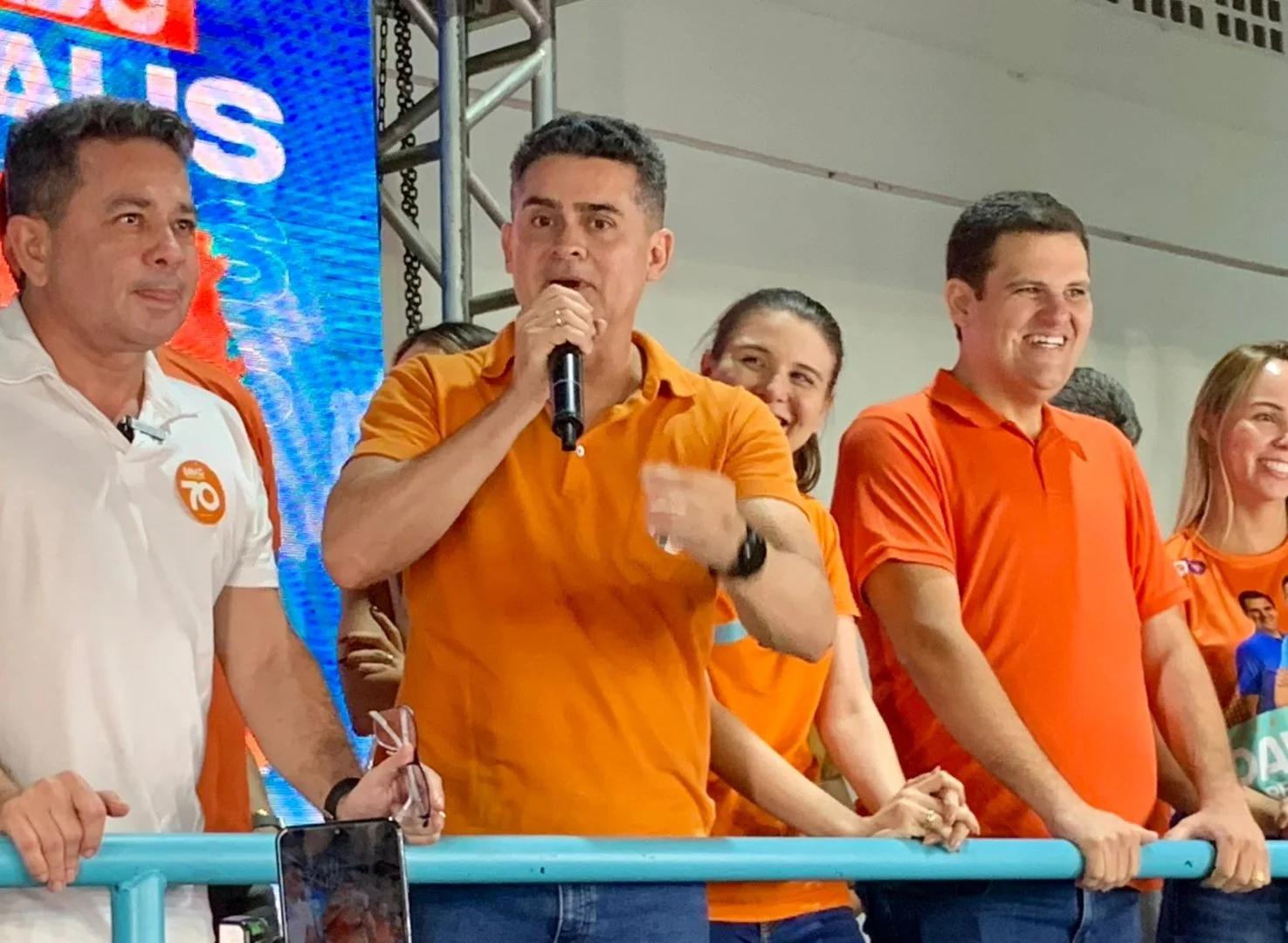 URGENTE: David Almeida convoca coletiva e promete revelar “a verdade que o Amazonas precisa saber”